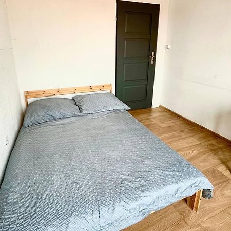 Comfy, Nice And Small Room In Krakow Luaran gambar