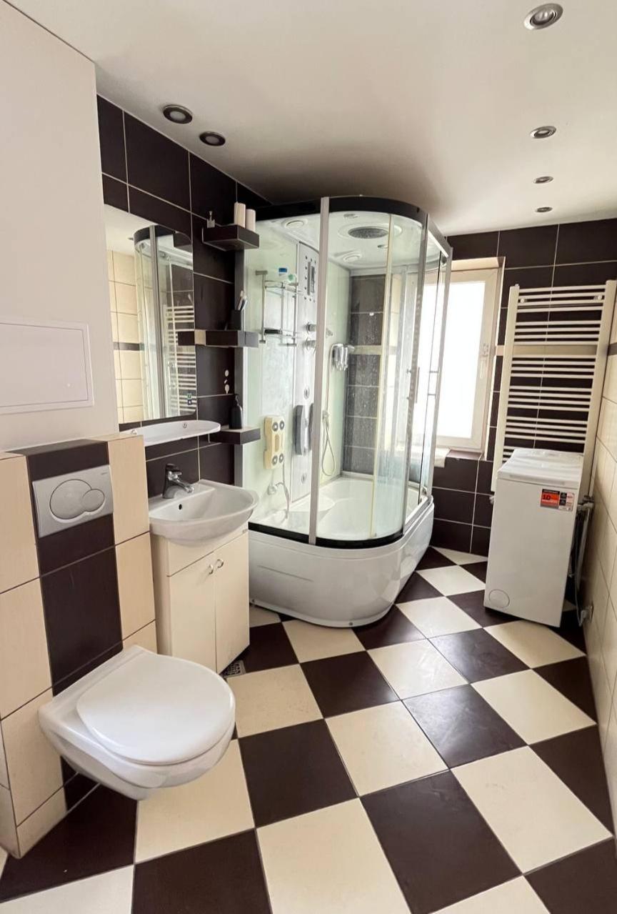 Comfy, Nice And Small Room In Krakow Luaran gambar
