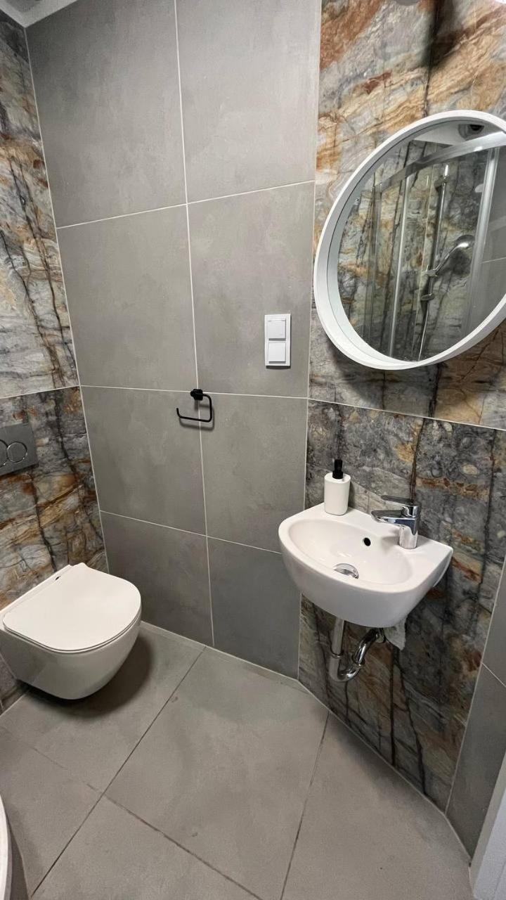 Comfy, Nice And Small Room In Krakow Luaran gambar