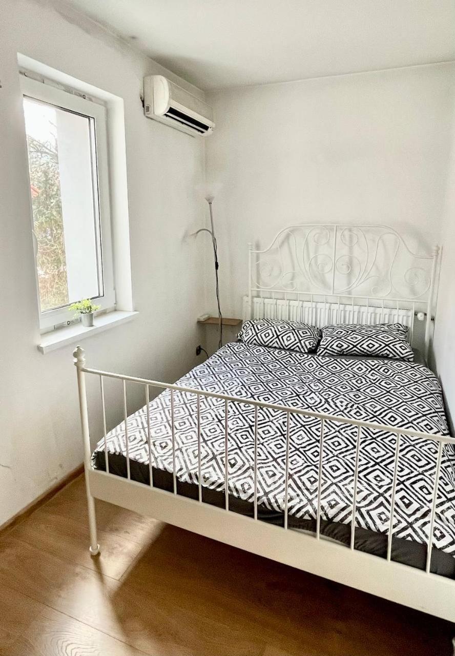 Comfy, Nice And Small Room In Krakow Luaran gambar